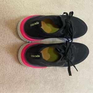 Nike epic react sneakers